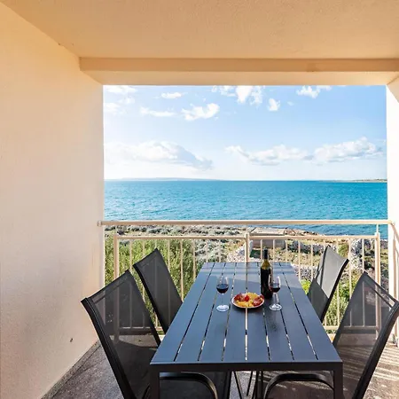 Apartment Sidro